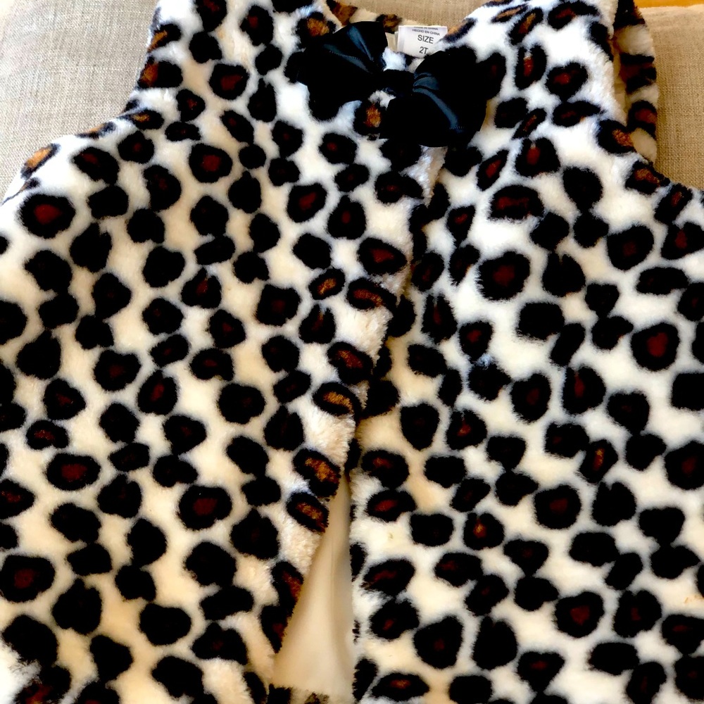 Faux Fur Animal Print Vest